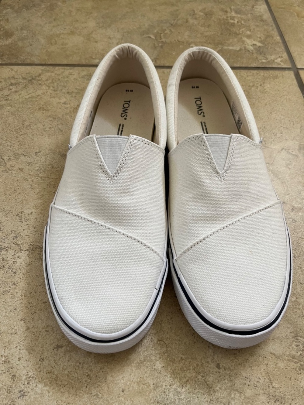Toms Wmns Size 10 Fenix canvas slip-on sneaker off-white